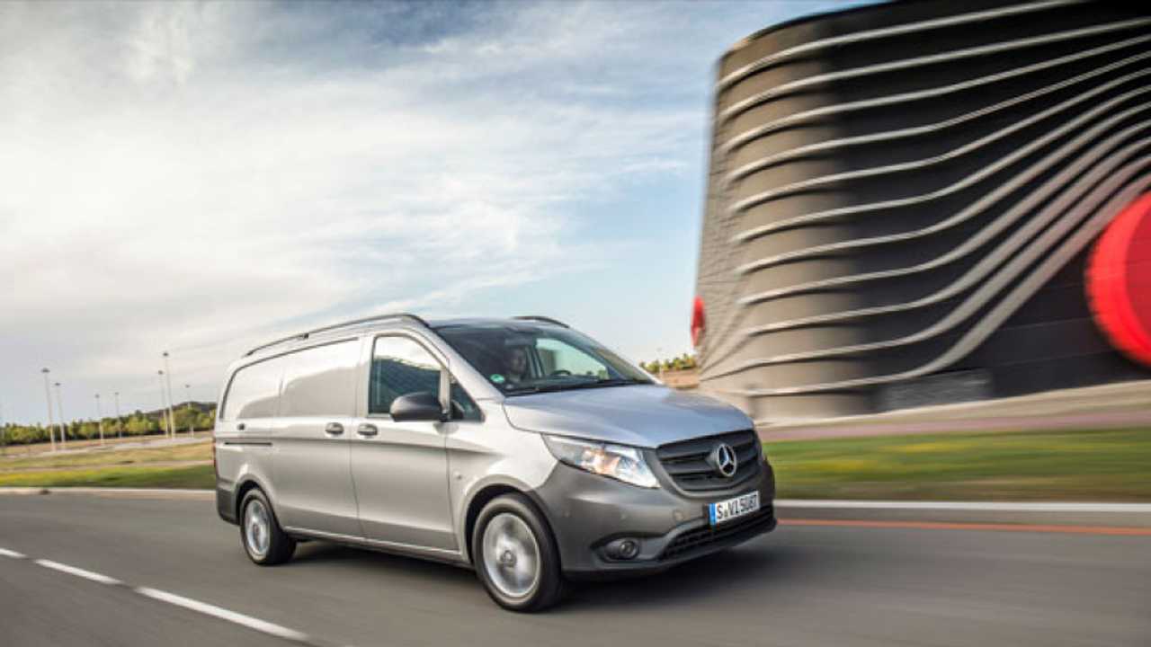 Mercedes nel 2016 volano i commerciali