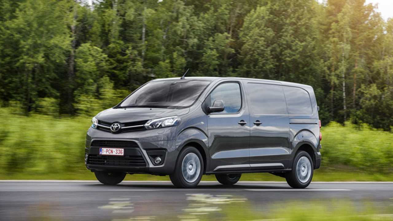 Toyota Proace | Perché comprarlo... e perché no