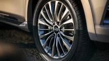 2018 Infiniti QX80 teaser