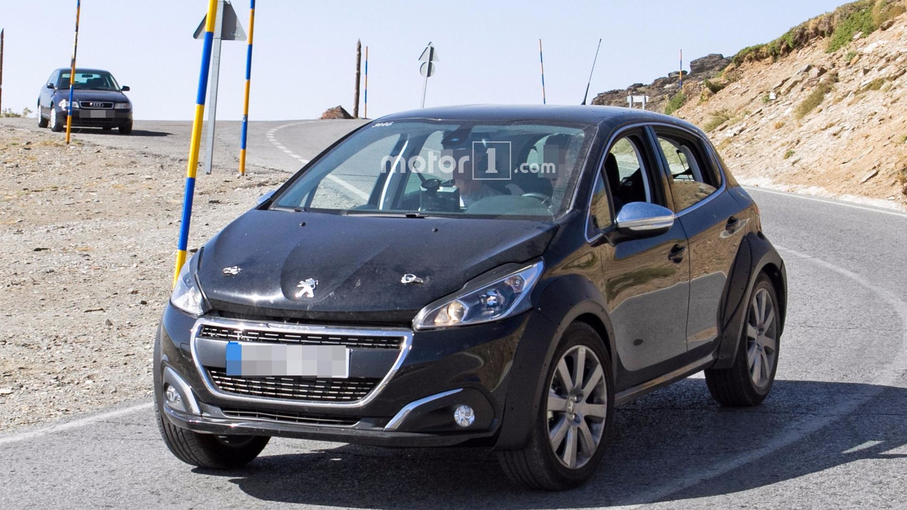 Peugeot 1008 photos espion