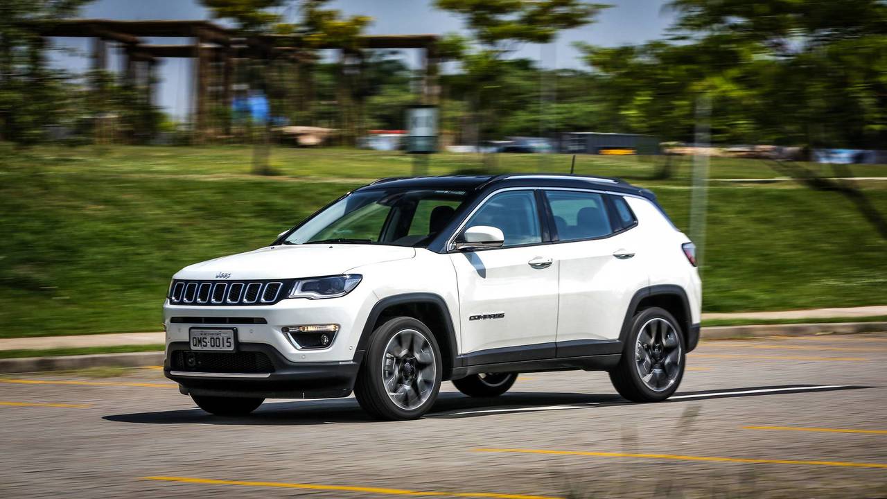 Comparativo Peugeot 3008 x Jeep Compass