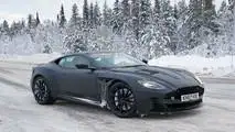 Yeni Aston Martin Vanquish karda test edilirken yakalandı