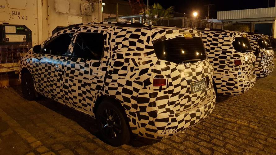 Chevrolet Spin reestilizada - Flagra
