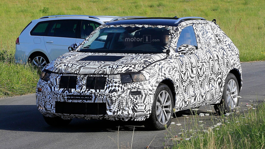 VW Polo temelli SUV casus fotoğrafları