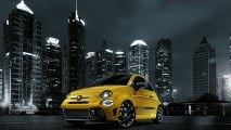 Makyajlı Abarth 595, ekstra 5 bg ile geliyor
