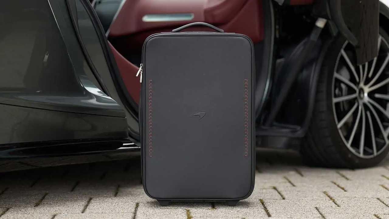 McLaren GT luggage set
