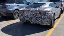 Makyajlı 2020 Jaguar F-Type'ın Casus Videosundan Ekran Görüntüleri