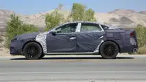 2017 Kia Cadenza spy photo