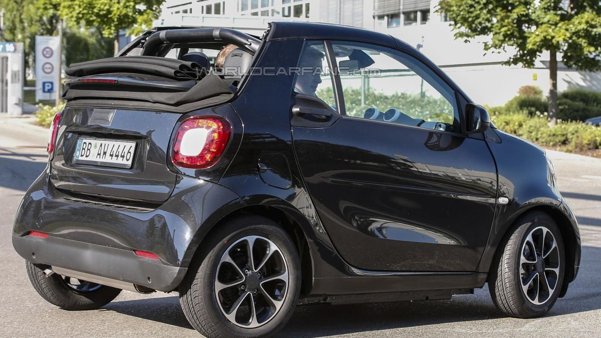 Smart Fortwo Cabrio Spied Up Close Undisguised And With The Roof Open
