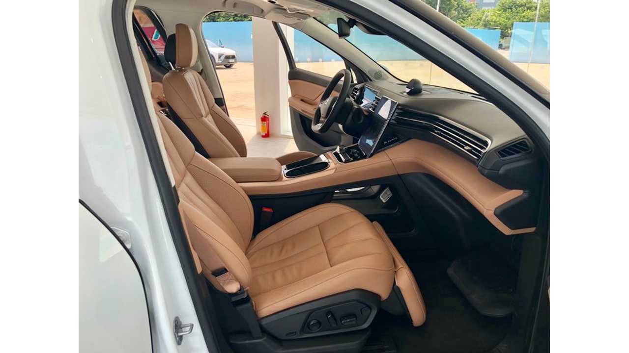 nio es8 9