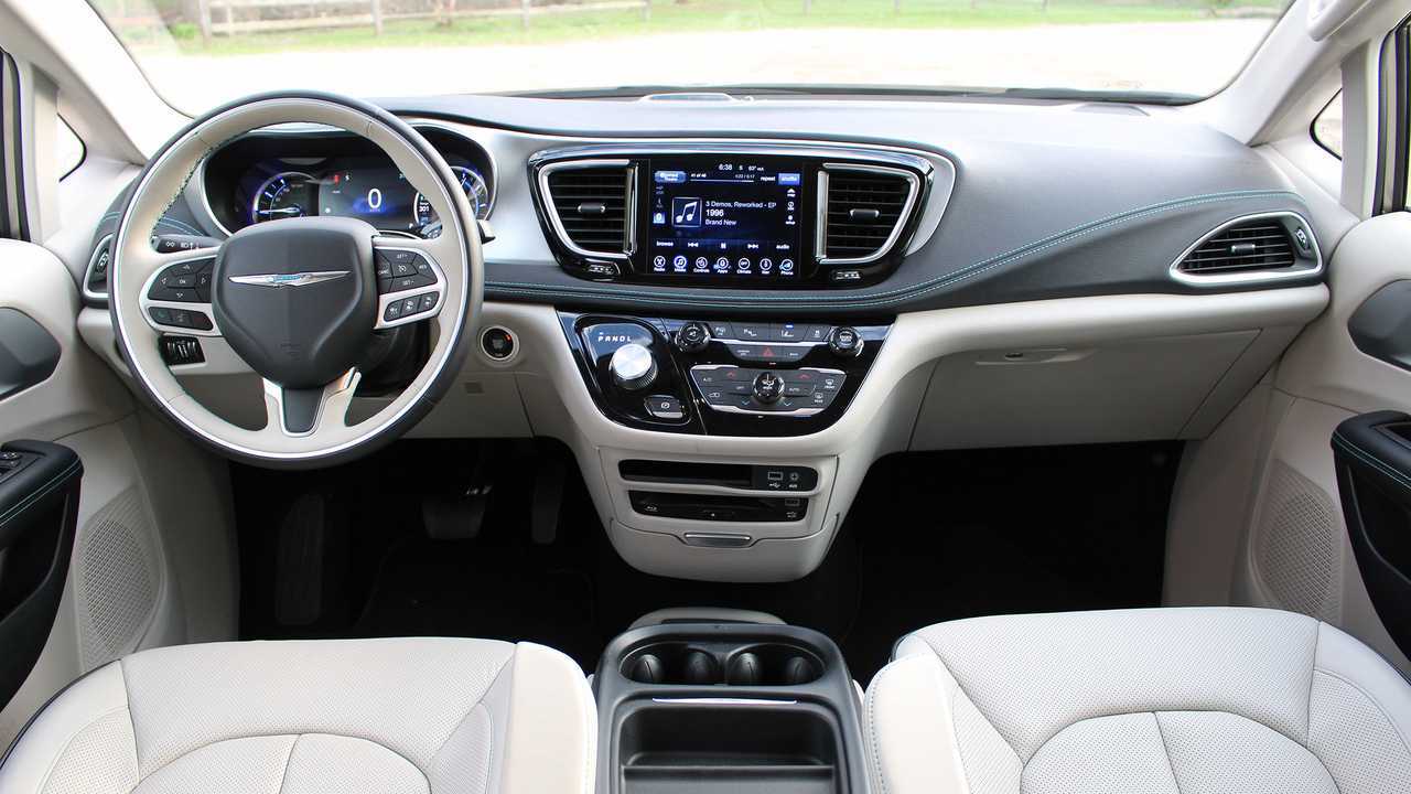 2017 Chrysler Pacifica Hybrid's 6.6 kW charging ability is quite fast compared to other PHEV offerings in the US