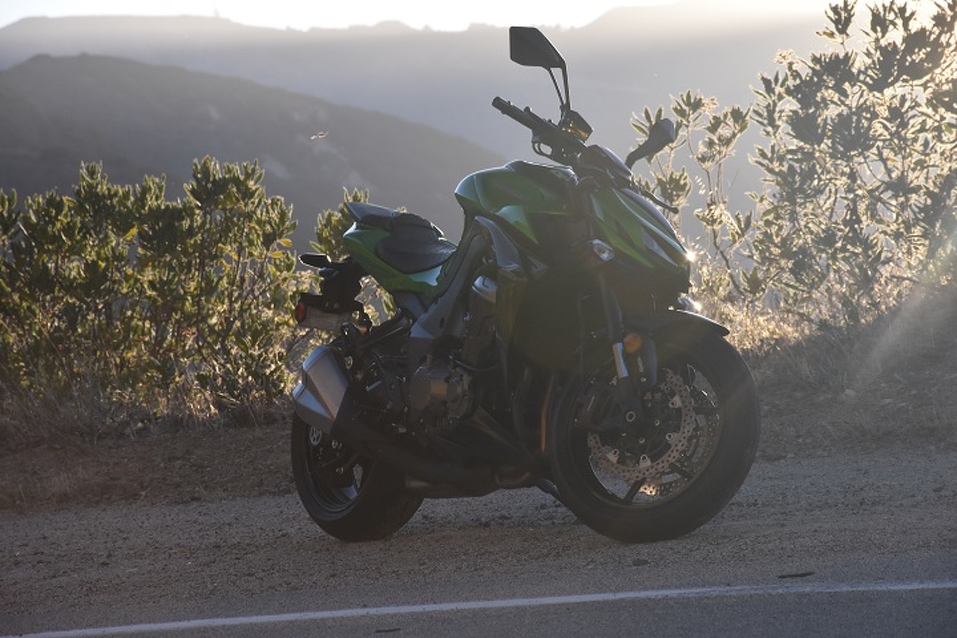 The Kawasaki Z1000 Is the McLaren 650S Spider Of Superbikes: Review