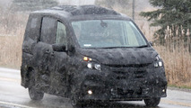 2017 Nissan Serena U.S. Spec spy photo