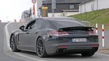 2017 Porsche Panamera spy photo