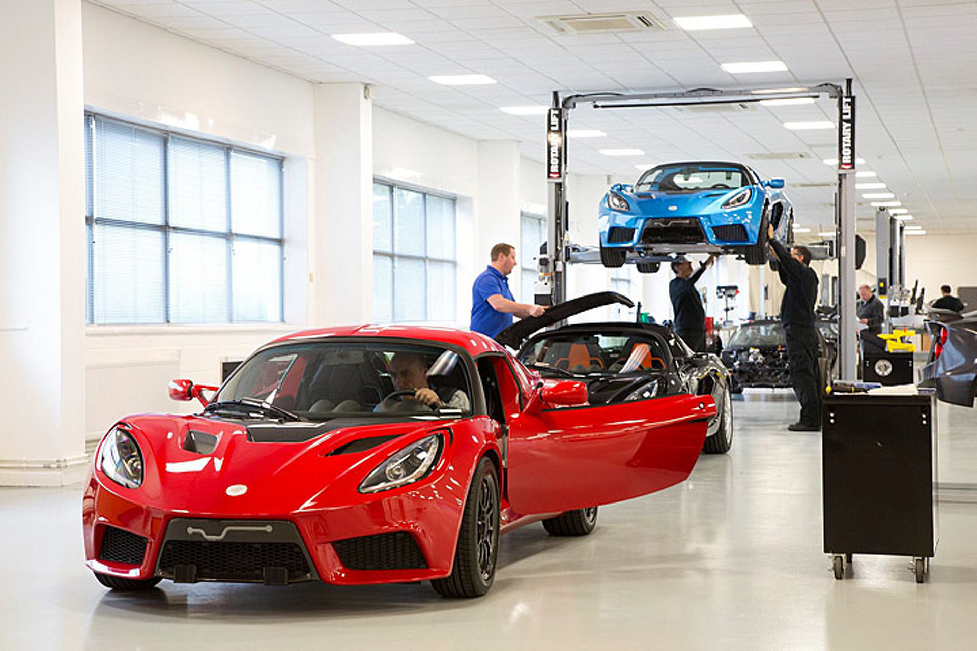 Detroit Electric Officially Delivers its First SP:01 Sports Car