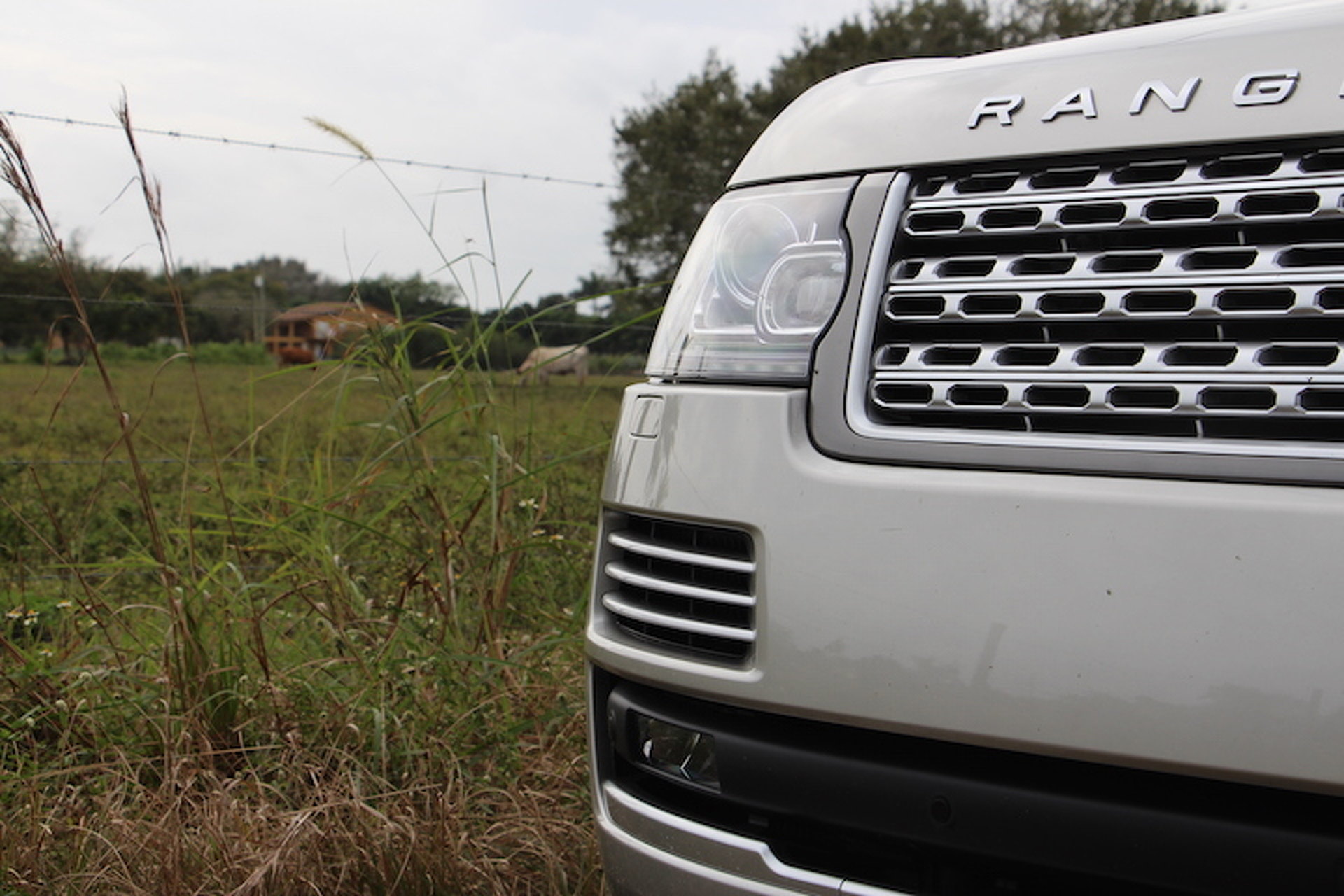 The 2016 Range Rover is Way Better Than the Kardashians Make It Look: Review