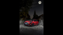 Halloween, Toyota Yaris a caccia di fantasmi
