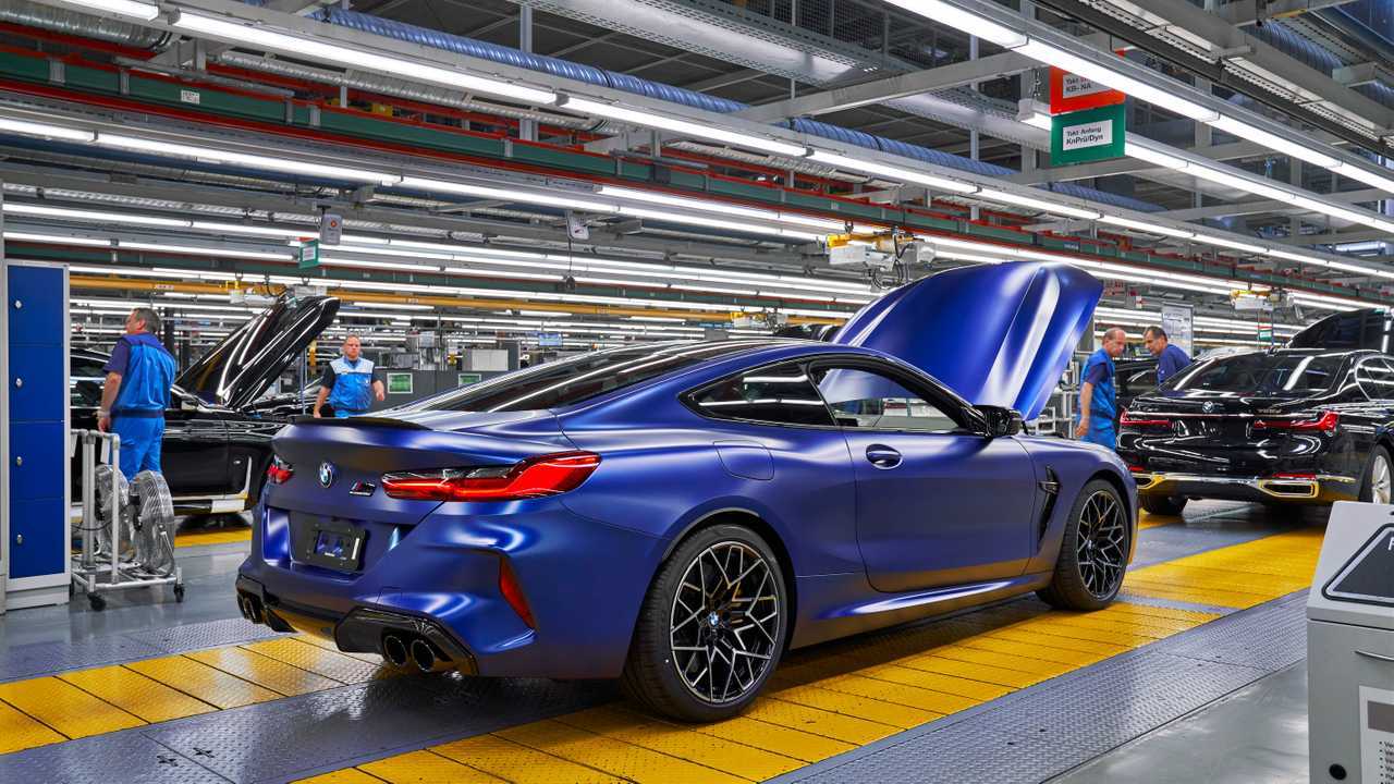 BMW M8 Competition Coupé, M8 Competition Convertible sorozatgyártás