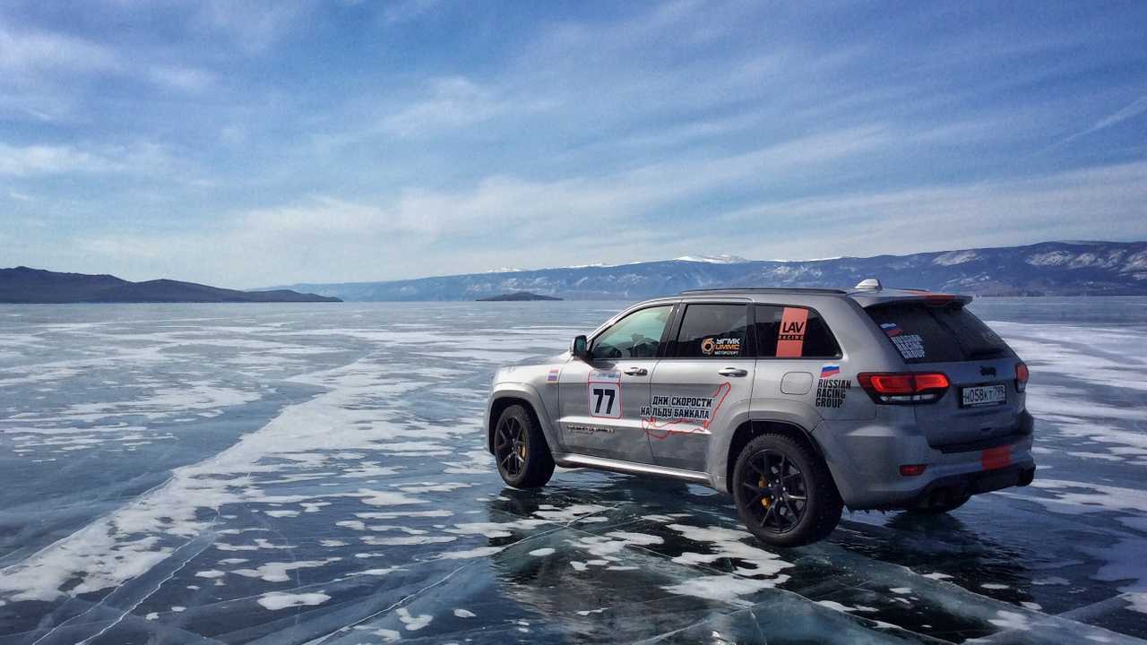 Jeep Grand Cherokee Trackhawk, récord de velocidad en hielo