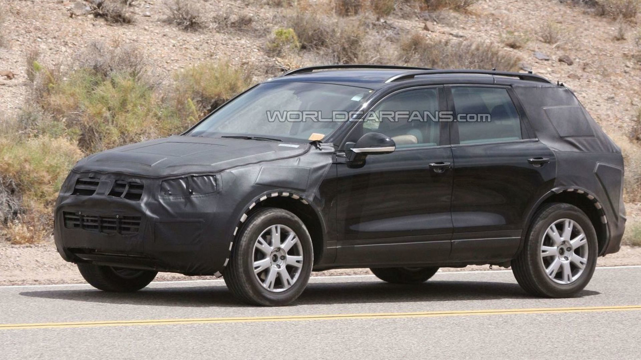 2011 Volkswagen Touareg spy photos in American desert