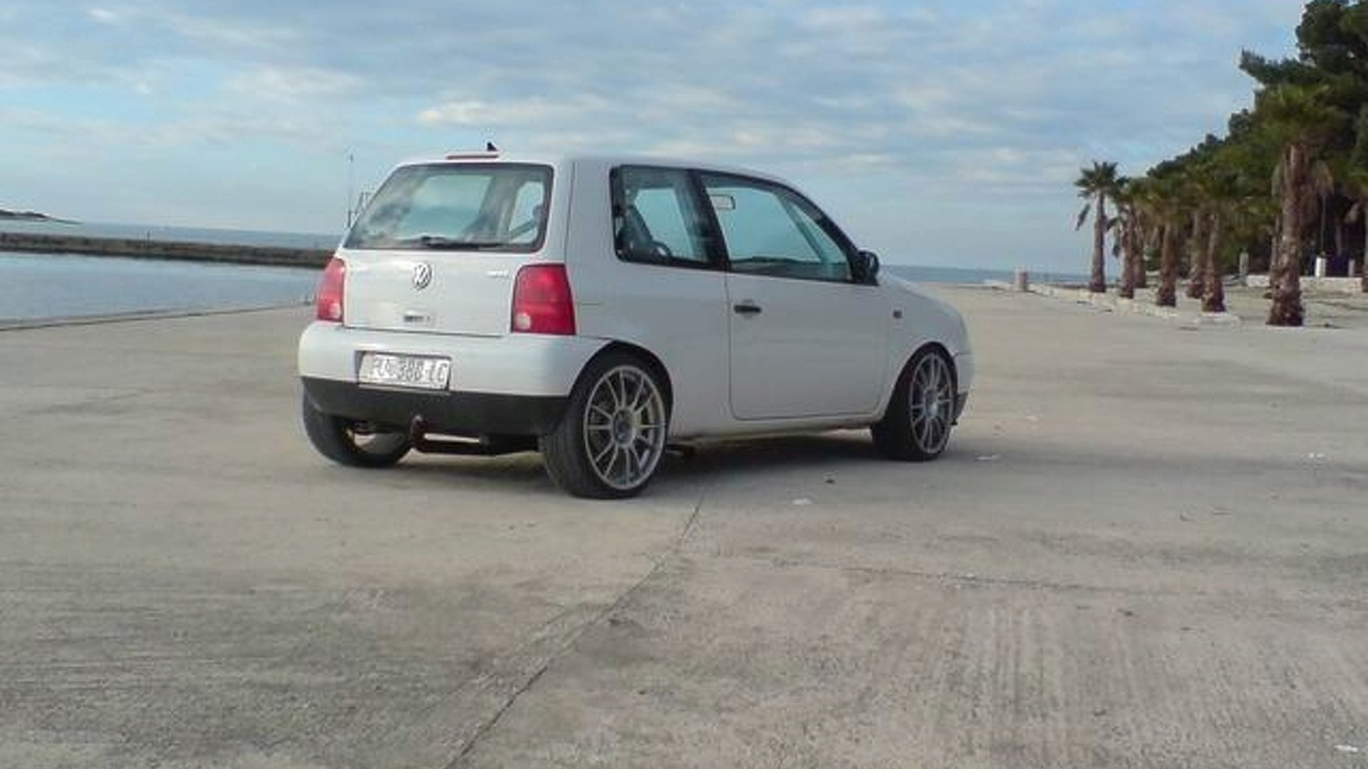 VIDEO VW Lupo with Twin VR6 Engines Launches