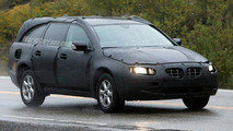 SPY PHOTOS: Volvo XC70