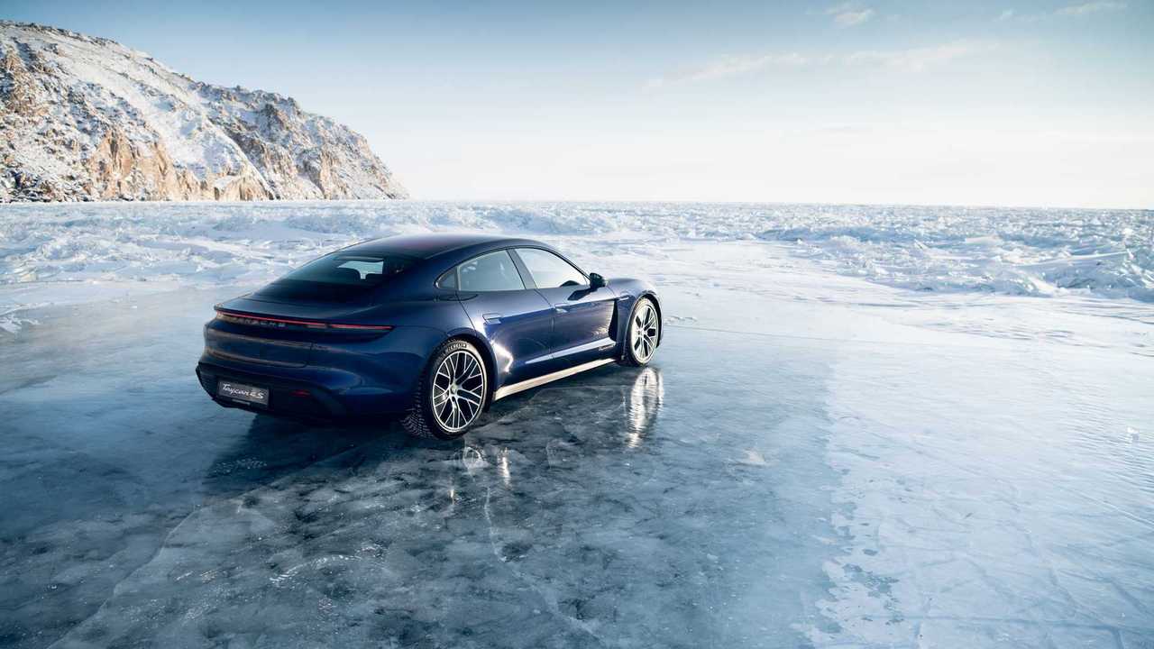 Porsche Taycan На Байкале