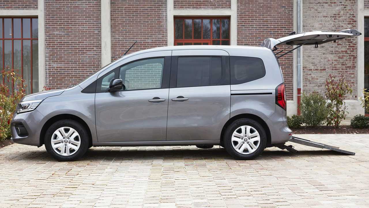 Reanult Kangoo - Trasporto Persone con Mobilità Ridotta - Laterale con rampa distesa