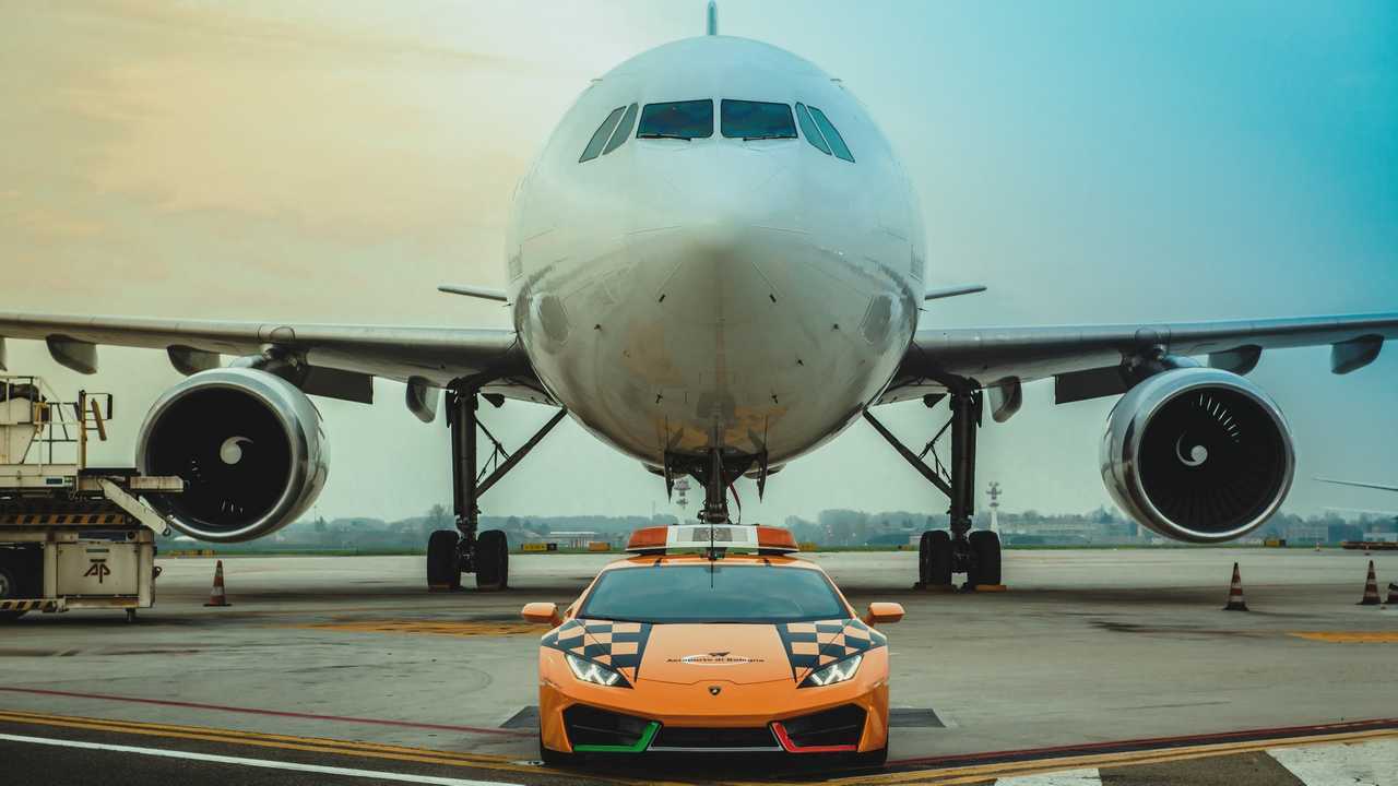 Lamborghini Huracán, aeropuerto de Bolonia
