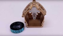 DIY Garage'ın Minyatür V2 Motor Montaj Videosundan Görüntüler