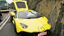 Lamborghini Aventador LP 720-4 50 Anniversario crash in Hong Kong