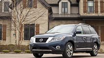 2014 Nissan Pathfinder Hybrid 27.3.2013