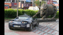 Record: il giro del mondo in Tesla Roadster