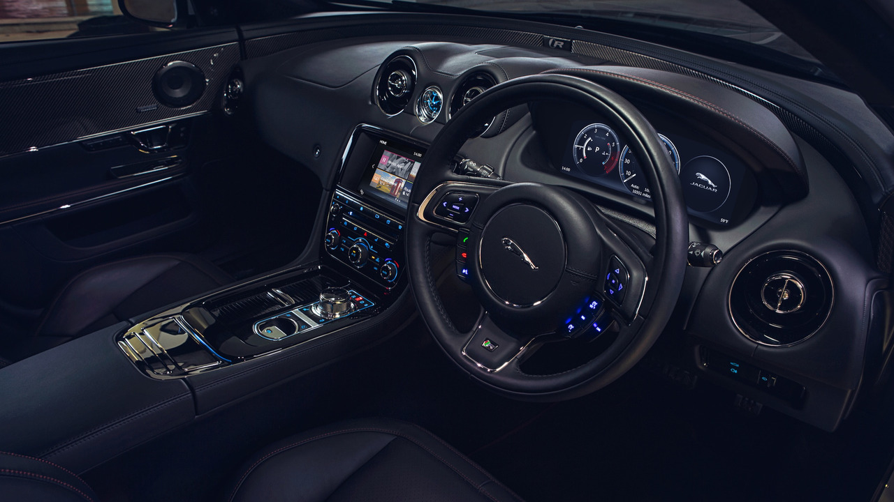 Jaguar XJ