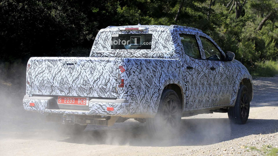 2018 Mercedes X-Class spy photo