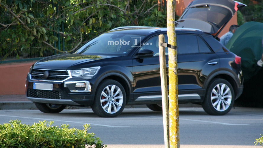 2018 VW T-Roc spy photo