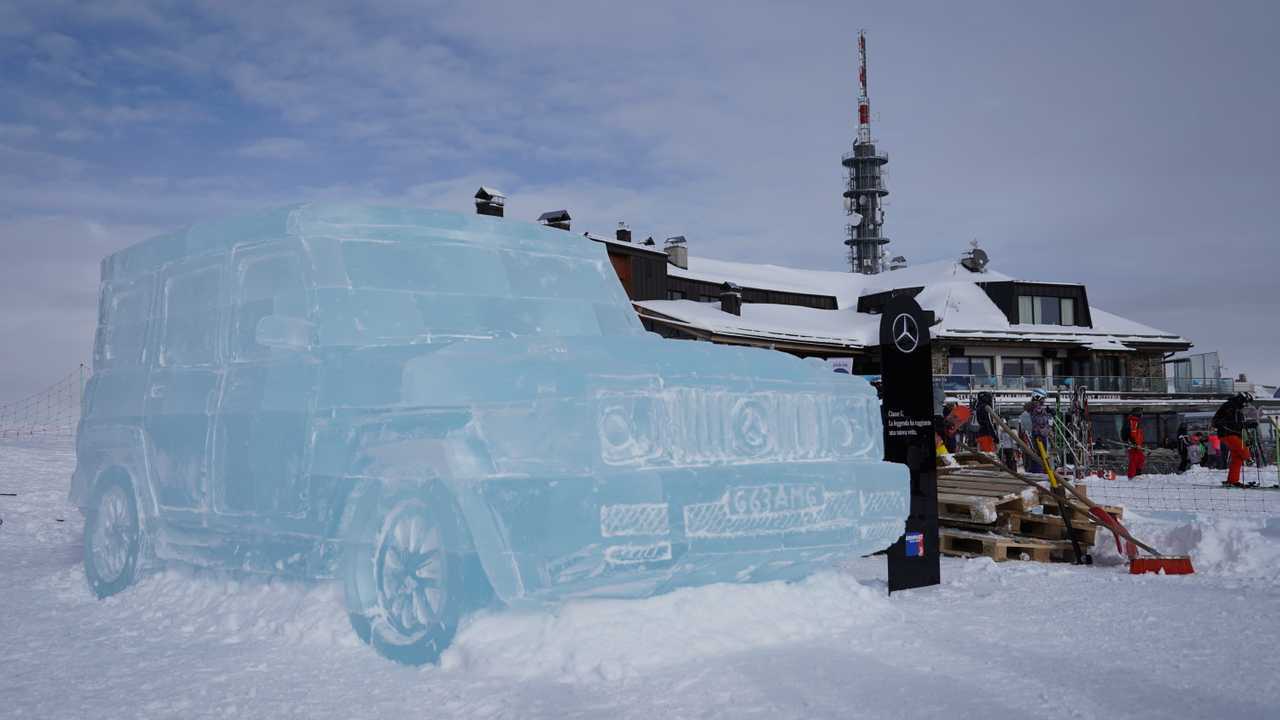 Mercedes-Benz Classe G, scultura di ghiaccio