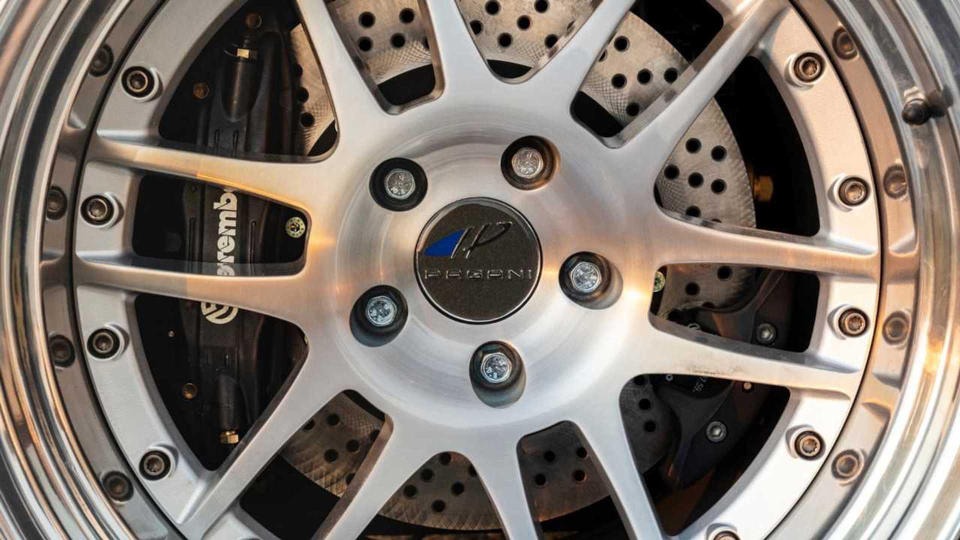 ["Pagani Zonda C12 Restoration"]