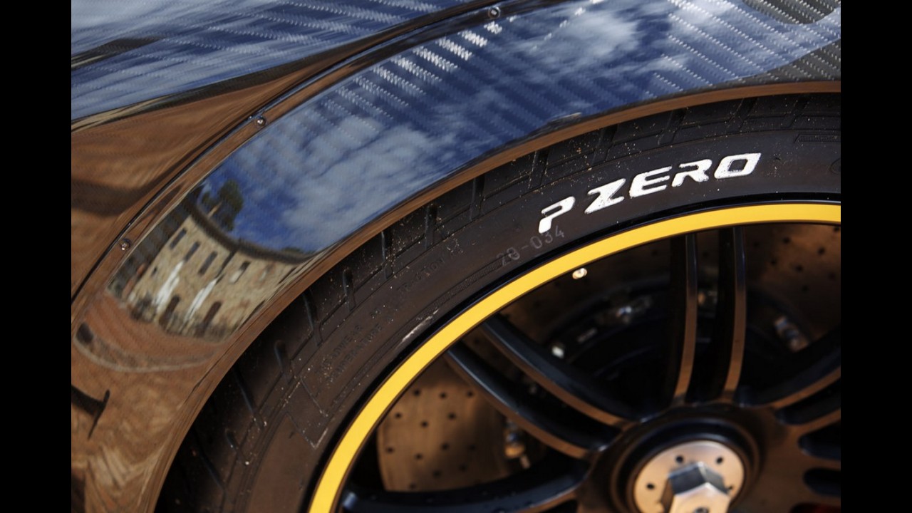 Pagani apresenta o exclusivo Zonda Revolucion