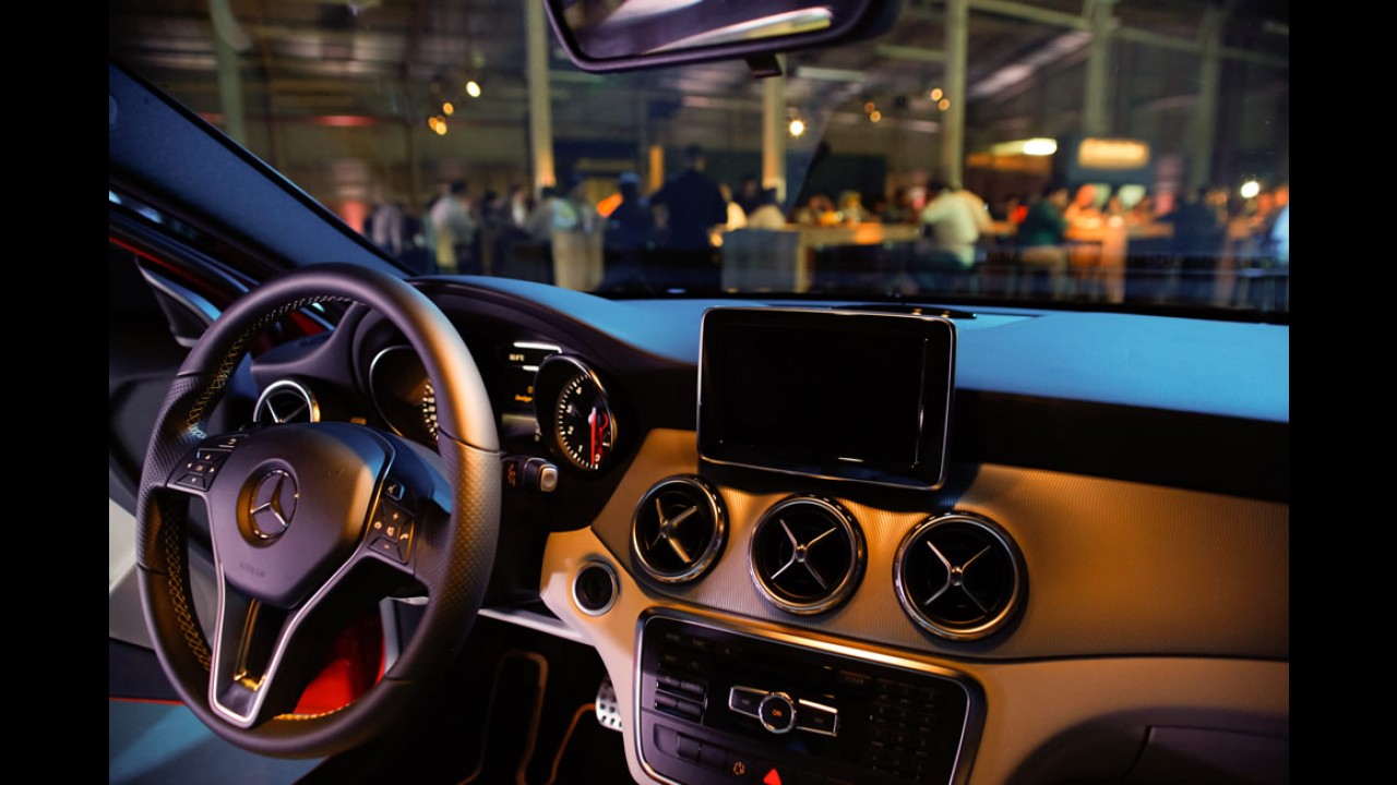 Mercedes GLA, futuro nacional, é lançado no Brasil a partir de R$ 132.900