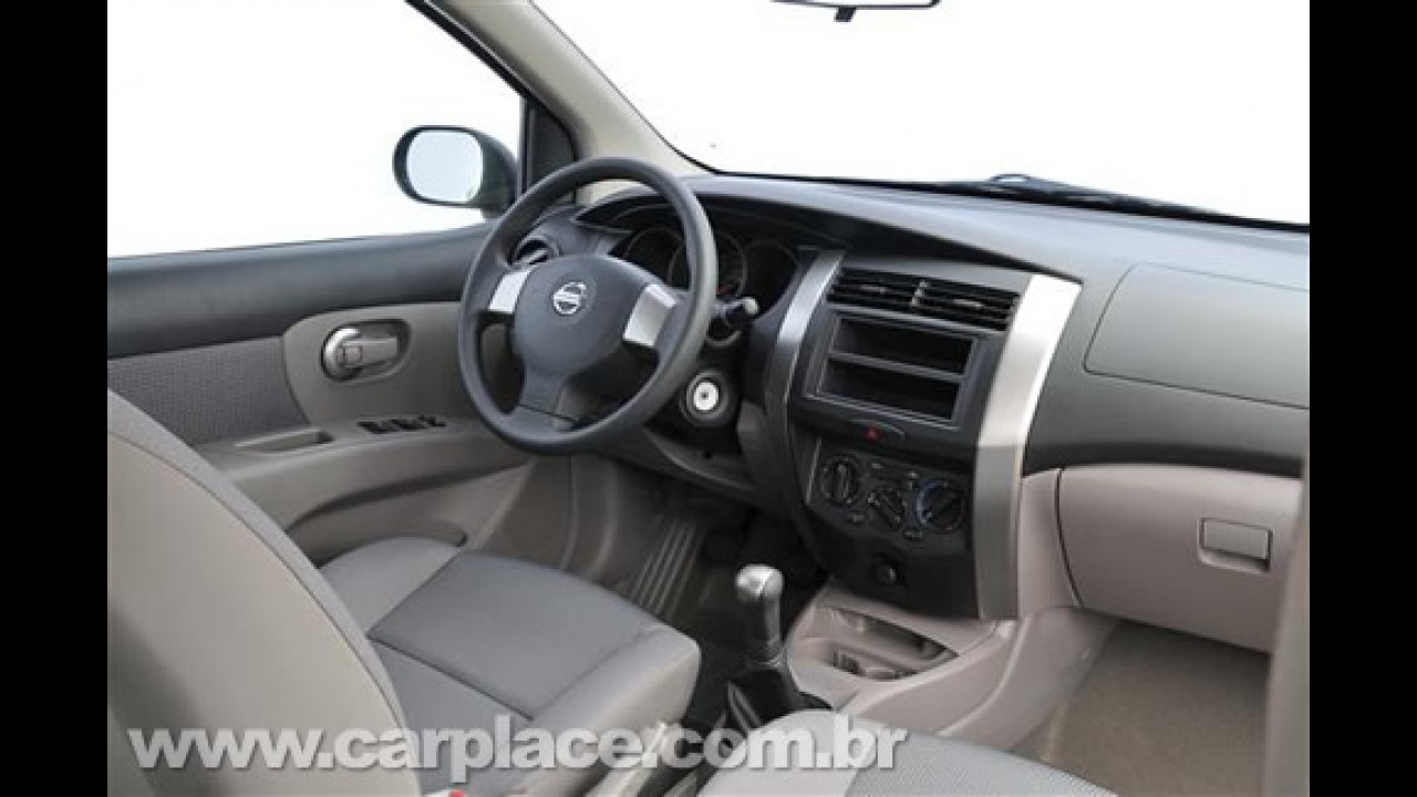 Nissan lança oficialmente o monovolume Livina no Brasil por R$ 46.690