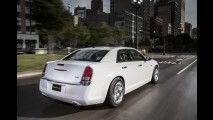 Chrysler 300 Motown Edition entra no clima de Detroit - Veja fotos e vídeo