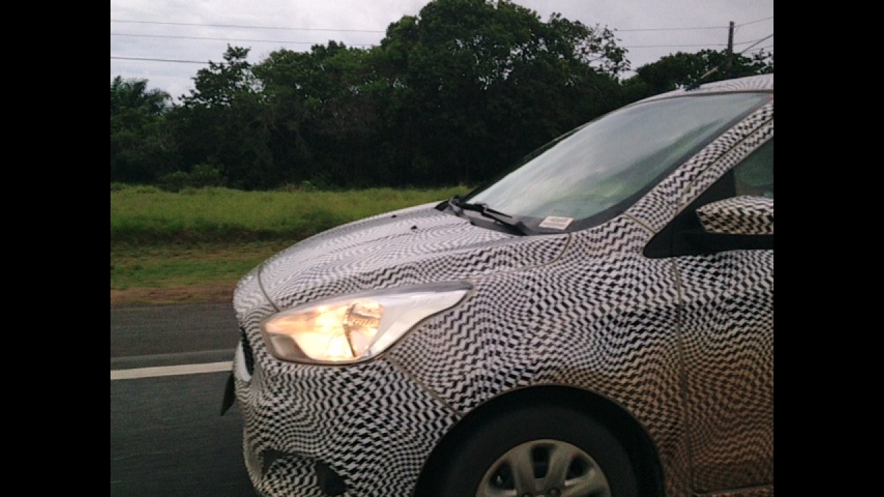 Flagra: em testes finais, novo Ford Ka 2015 roda com poucos disfarces
