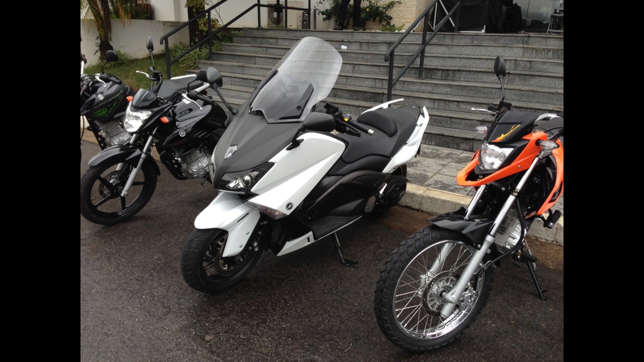 No QG da Yamaha: contato com as novas T-Max, Crosser e Fazer 150