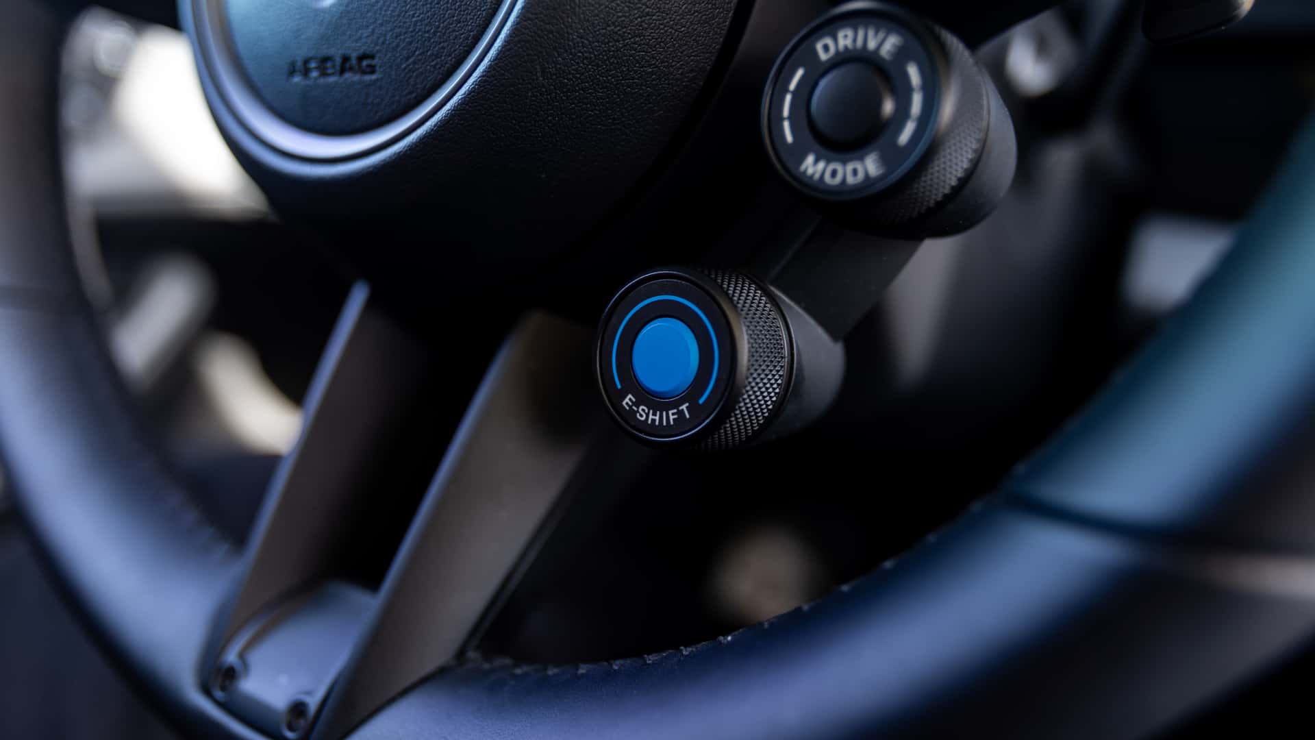 https://cdn.motor1.com/images/mgl/6Z80kX/s1/2027-porsche-taycan-e-shift.jpg