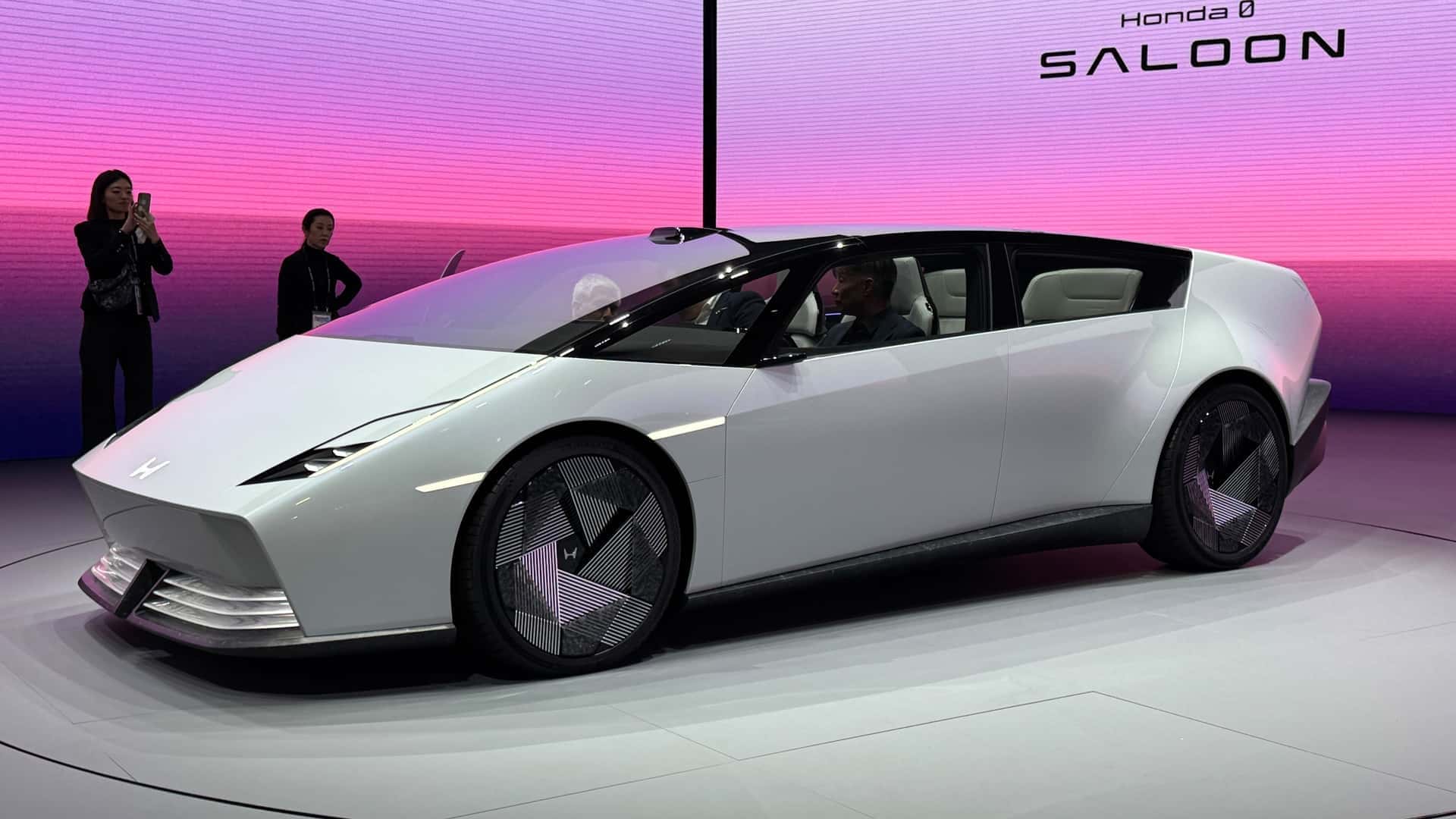 “Não temos chance contra isso”: Honda reage à força dos fornecedores chineses