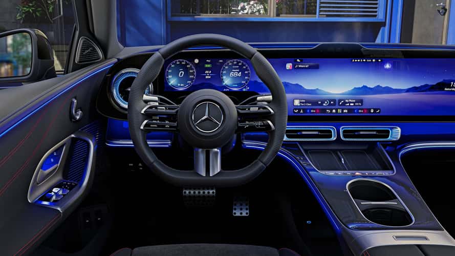 Nuova Mercedes Classe C: le prime foto degli interni