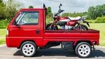 Honda Acty de 1995 con Honda Monkey de 2021