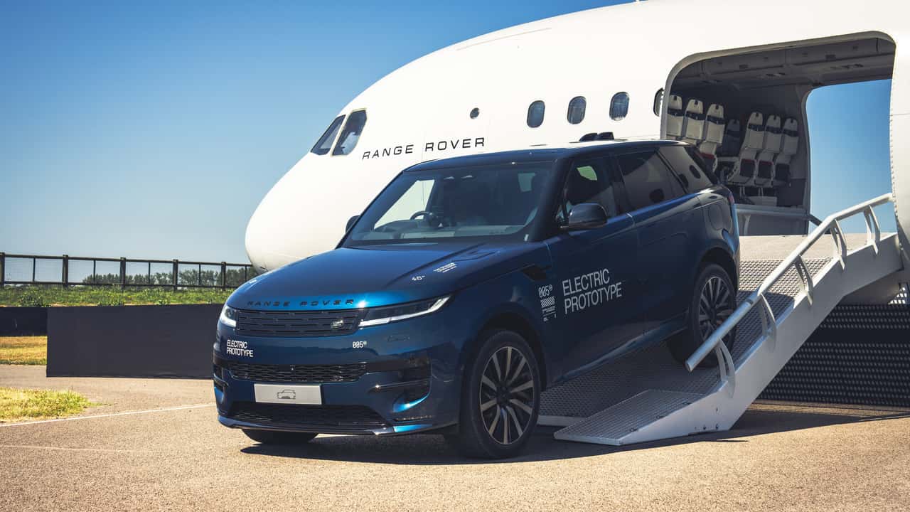 Range Rover Sport Electric prototype