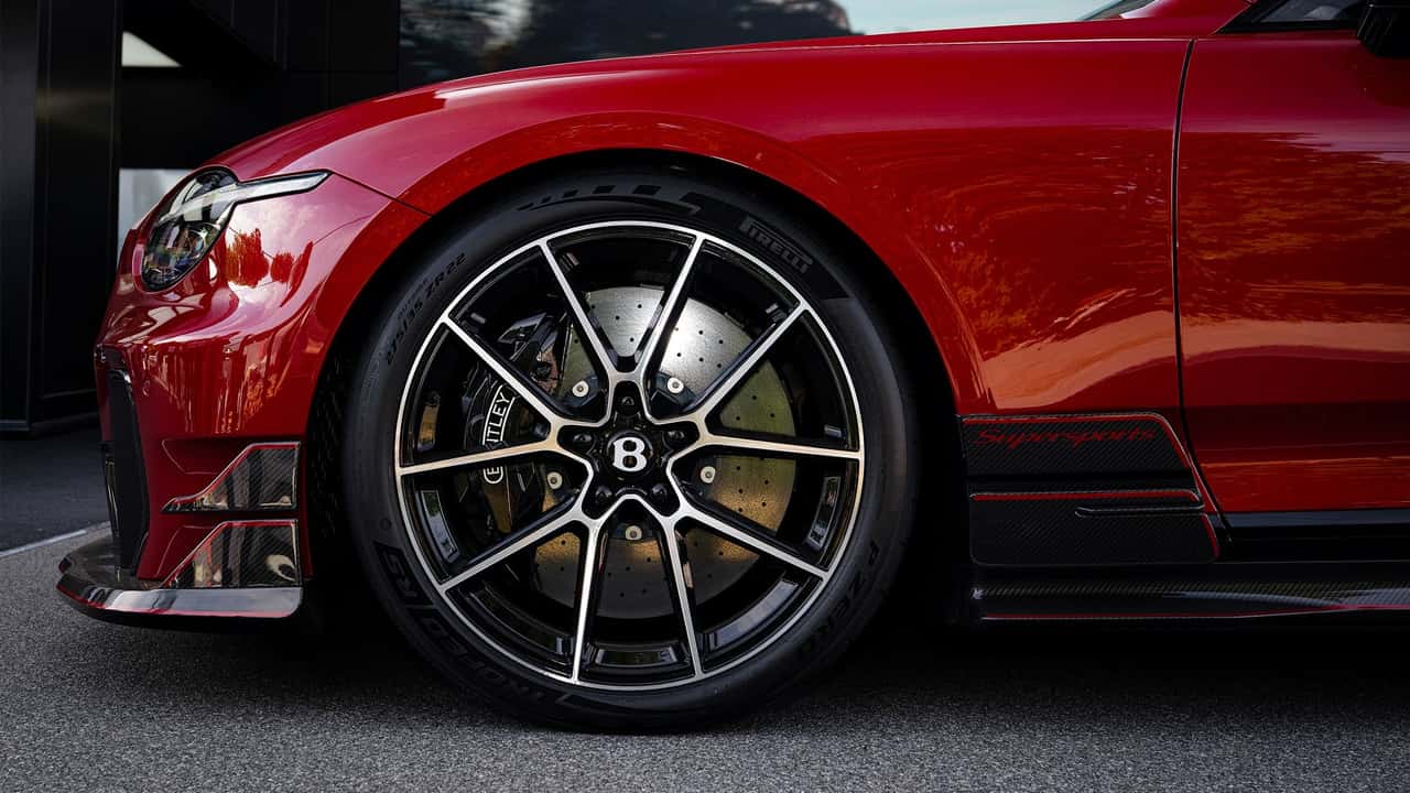 Pirelli P Zero